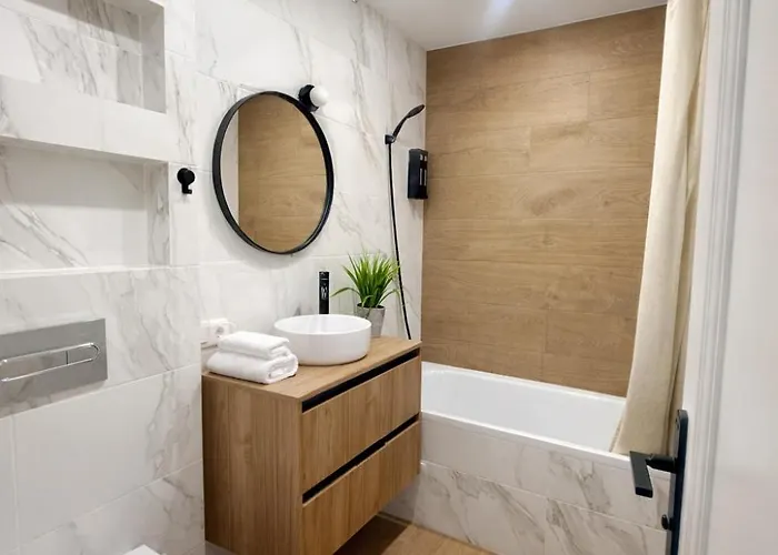 Апартаменты Ocean View Apartment, Balcony & Parking, Tenerife South Escape Плайя-Параисо