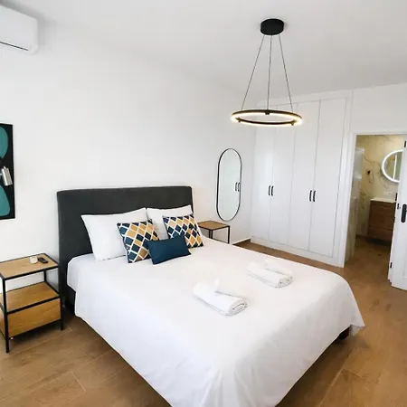 Ocean View Apartment, Balcony & Parking, Tenerife South Escape Lägenhet