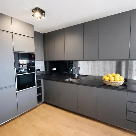 Ocean View Apartment, Balcony & Parking, Tenerife South Escape Apartmán