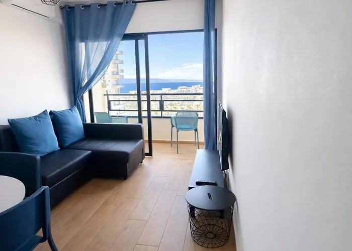 Ocean View Apartment, Balcony & Parking, Tenerife South Escape Apartmán
