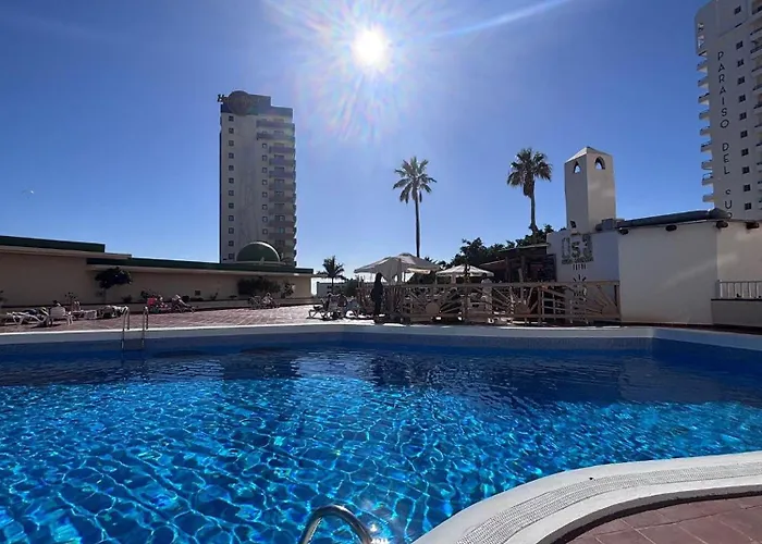Ocean View Apartment, Balcony & Parking, Tenerife South Escape * Playa Paraiso (Tenerife)