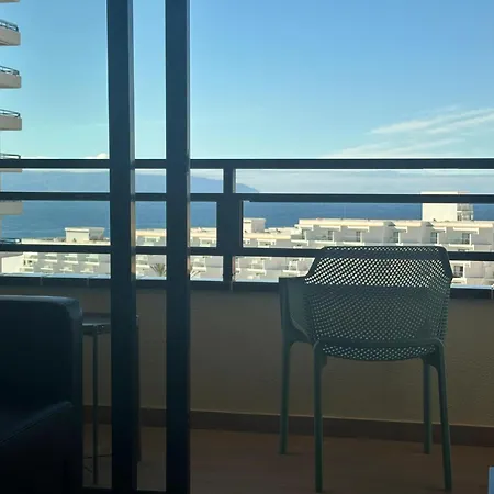 Ocean View Apartment, Balcony & Parking, Tenerife South Escape