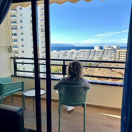 Ocean View Apartment, Balcony & Parking, Tenerife South Escape
