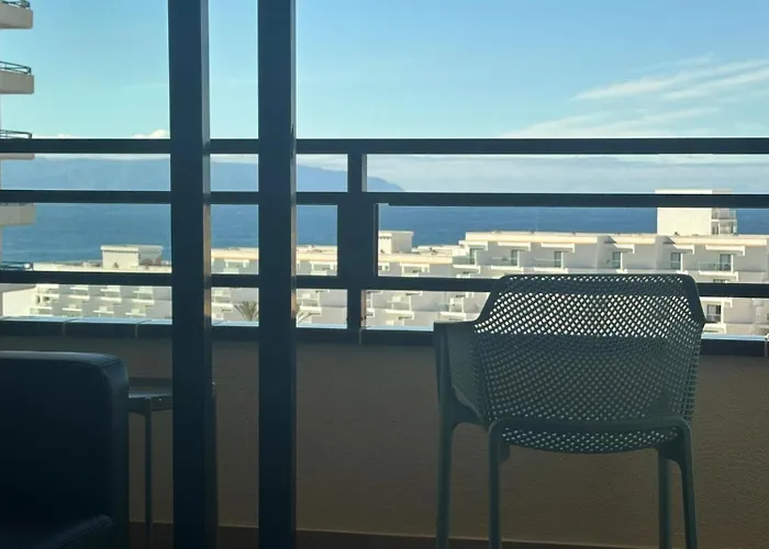 Ocean View Apartment, Balcony & Parking, Tenerife South Escape